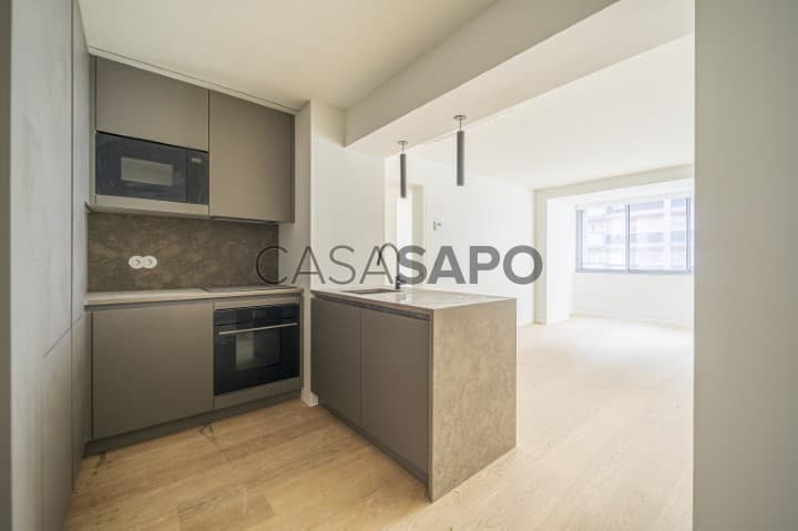 Apartment 1 Bedroom Infante Santo (Prazeres), Estrela, Lisboa