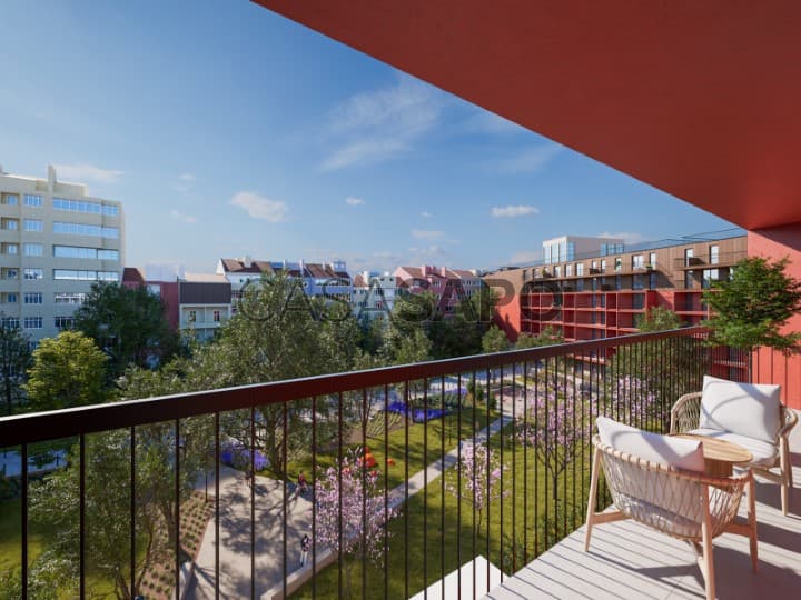 Apartment 4 Bedrooms Avenidas Novas (São João de Deus), Areeiro, Lisboa
