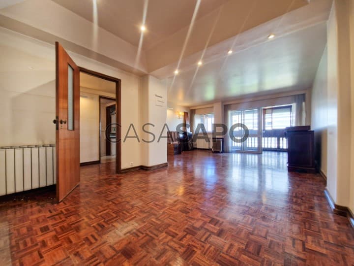 Apartment 4 Bedrooms Avenida EUA (Alvalade), Alvalade, Lisboa