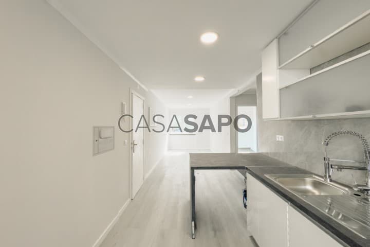 Apartment 2 Bedrooms Benfica, Lisboa